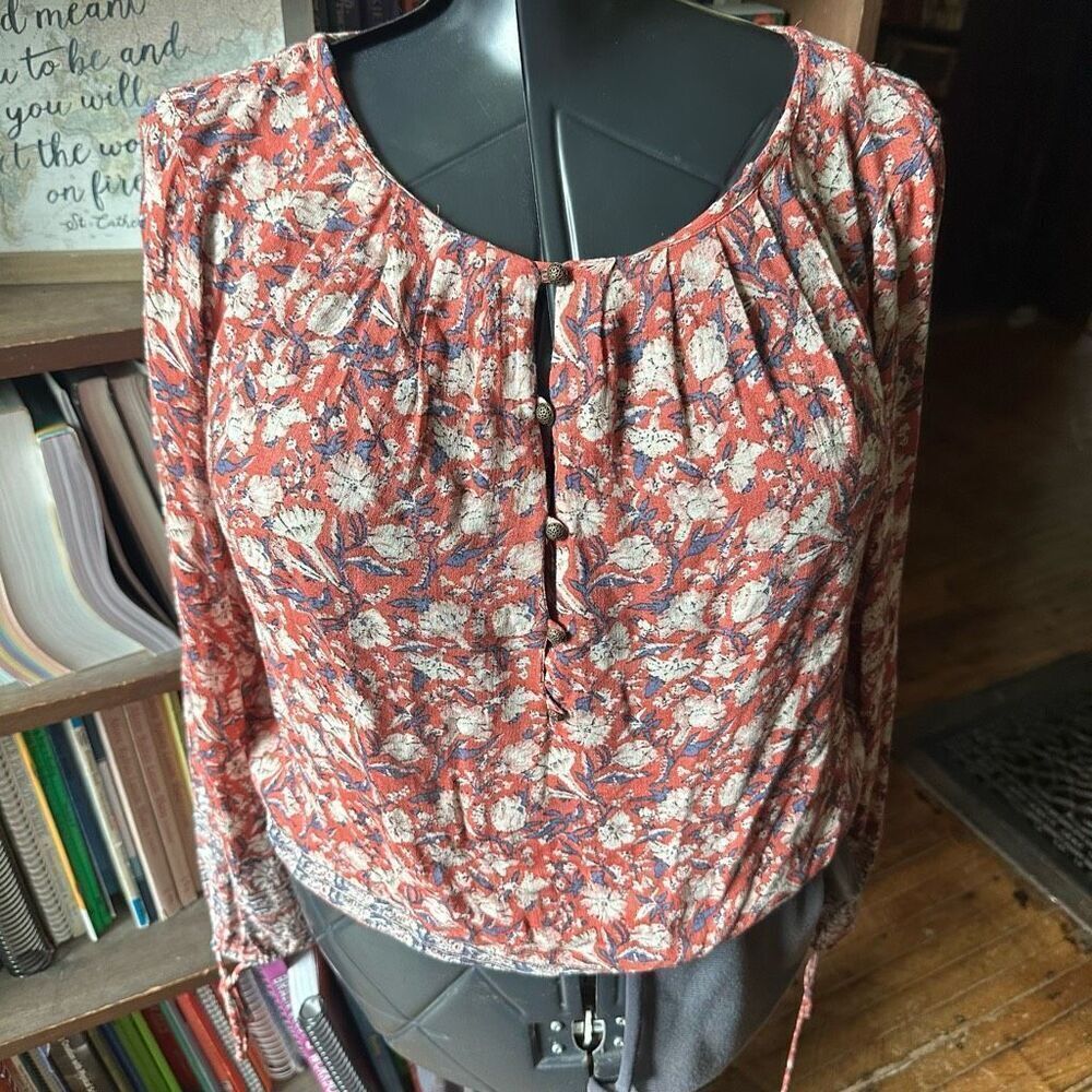 Lucky Brand floral lightweight boho peasant blouse